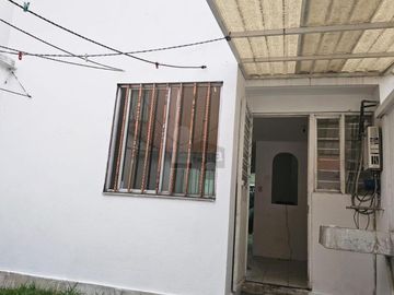 Casa en condominio en venta en San Felipe Tlalmimilolpan, Toluca, México