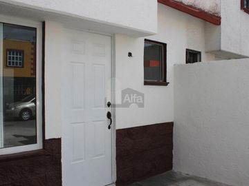 Casa en Venta en Santa María Totoltepec, Toluca Estado de México.
