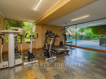 Oportunidad!! Amplio departamento con excelente ubicación en Las Condes!