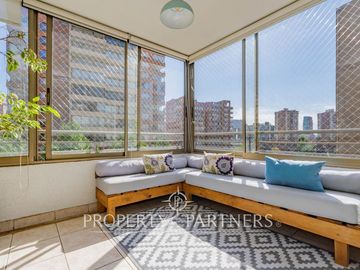 Oportunidad!! Amplio departamento con excelente ubicación en Las Condes!