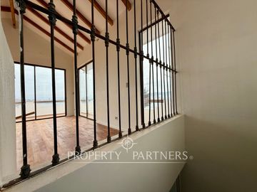 Espaciosa y linda Casa con Gran Vista a la Bahía de La Herradura