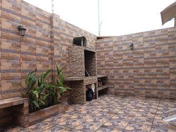 Casa en Venta Urbanización Castilla  Vía Salitre Samborondón IngP