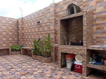 Casa en Venta Urbanización Castilla  Vía Salitre Samborondón IngP