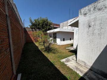 CASA EN VENTA 1 PISO 