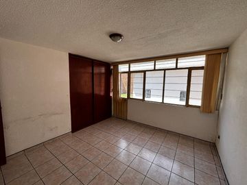 CASA EN VENTA 1 PISO 