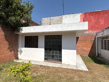 CASA EN VENTA 1 PISO 