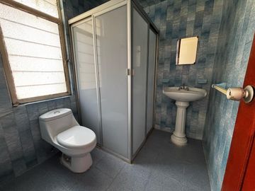 CASA EN VENTA 1 PISO 