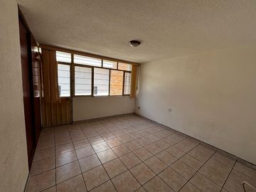 CASA EN VENTA 1 PISO 