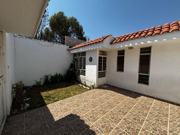 CASA EN VENTA 1 PISO 