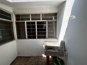 CASA EN VENTA 1 PISO 