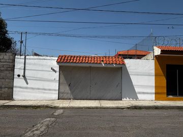 CASA EN VENTA 1 PISO 
