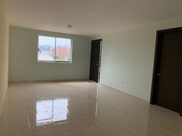 Casa en venta Fraccionamiento Chabacanos, San Juan del Río, Querétaro.