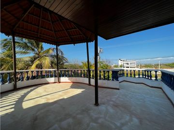 Espectacular Casa Campestre cerca al mar - Santa Verónica