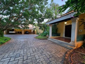 Casa en venta al norte de Mérida dentro de privada en San Ramon nrt