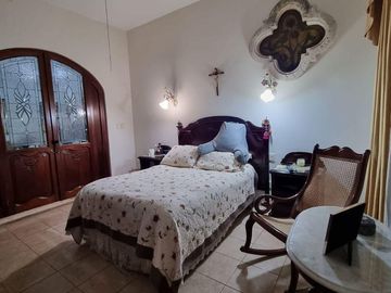 Casa en venta al norte de Mérida dentro de privada en San Ramon nrt