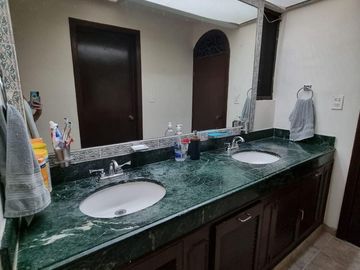Casa en venta al norte de Mérida dentro de privada en San Ramon nrt