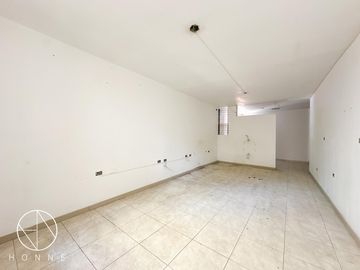 CASA EN LA MOLINA PARA REMODELAR