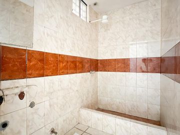 CASA EN LA MOLINA PARA REMODELAR