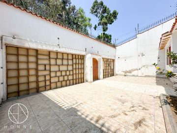 CASA EN LA MOLINA PARA REMODELAR