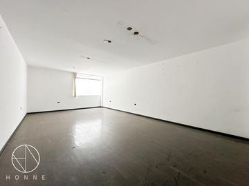 CASA EN LA MOLINA PARA REMODELAR
