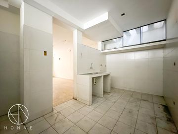 CASA EN LA MOLINA PARA REMODELAR