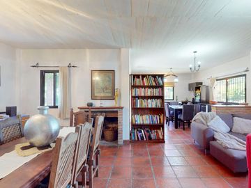 169 e/ 41 y 42, La Plata - Casa en VENTA