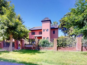 169 e/ 41 y 42, La Plata - Casa en VENTA