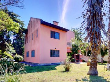 169 e/ 41 y 42, La Plata - Casa en VENTA