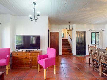 169 e/ 41 y 42, La Plata - Casa en VENTA