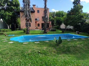 169 e/ 41 y 42, La Plata - Casa en VENTA