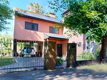 169 e/ 41 y 42, La Plata - Casa en VENTA