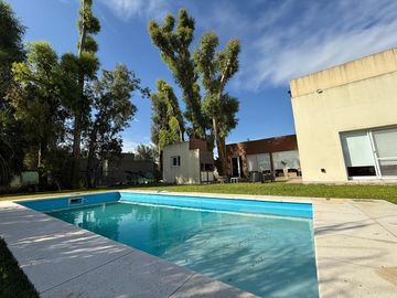 Casa en Barrio Privado 