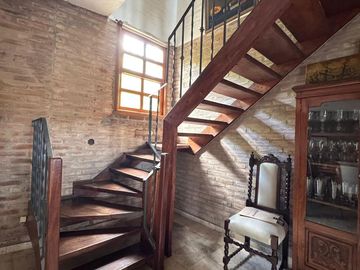 Casa en Venta de 4 Dormitorios con Pileta - Talar de Mendiolaza
