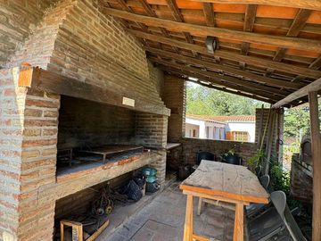 Casa en Venta de 4 Dormitorios con Pileta - Talar de Mendiolaza