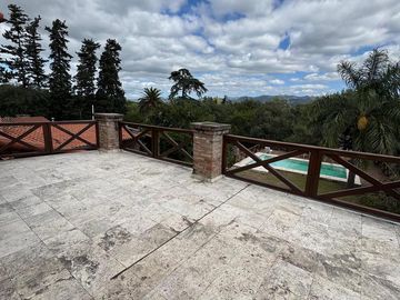 Casa en Venta de 4 Dormitorios con Pileta - Talar de Mendiolaza
