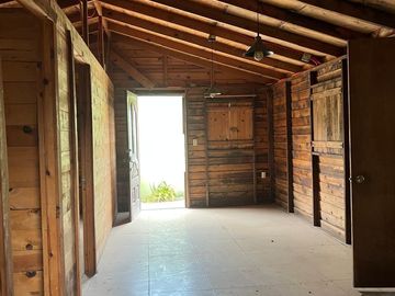 Casa con gran terreno en Venta, Col. Coahuila Juarez NL