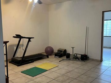 Casa con gran terreno en Venta, Col. Coahuila Juarez NL