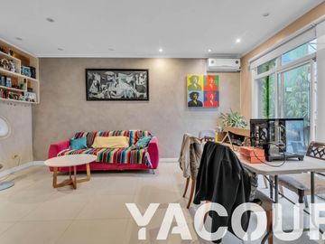 Casa en PH - 6 Dormitorios 5 Baños - 403,62Mts2 - Boedo