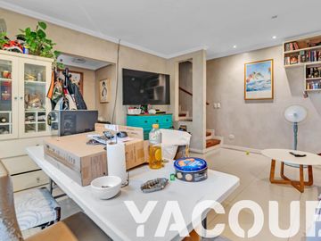 Casa en PH - 6 Dormitorios 5 Baños - 403,62Mts2 - Boedo