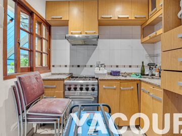 Casa en PH - 6 Dormitorios 5 Baños - 403,62Mts2 - Boedo