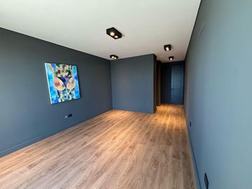 Casa 6 Amb a Estrenar en Venta, Lote Al Lago en Barrio Marinas. Puertos del Lago