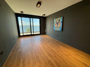 Casa 6 Amb a Estrenar en Venta, Lote Al Lago en Barrio Marinas. Puertos del Lago