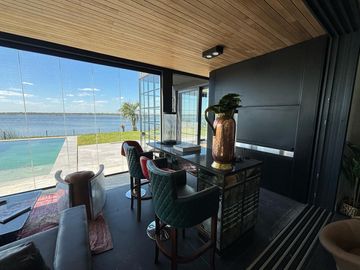 Casa 6 Amb a Estrenar en Venta, Lote Al Lago en Barrio Marinas. Puertos del Lago