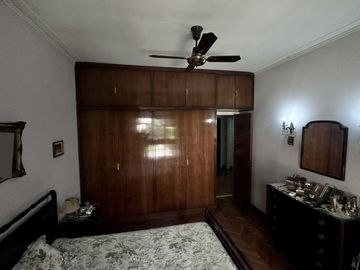 ¡OPORTUNIDAD DE CHALET DE EPOCA!