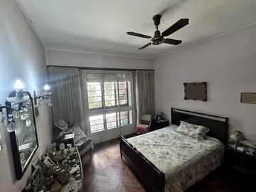 ¡OPORTUNIDAD DE CHALET DE EPOCA!