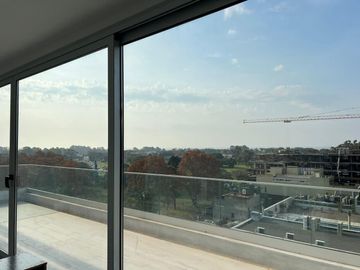 3 ambientes con dependencia y cochera en Belgrano. EN VENTA!