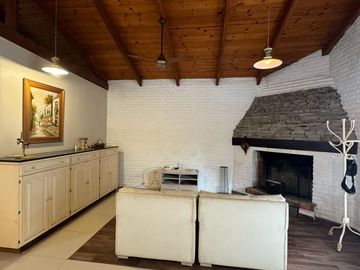 Quinta en  venta en barrio Brigadier López. Apta crédito.