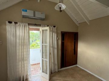 Quinta en  venta en barrio Brigadier López. Apta crédito.
