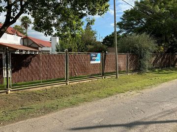 Quinta en  venta en barrio Brigadier López. Apta crédito.