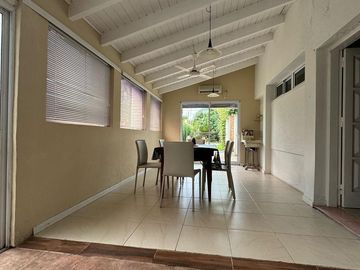 Quinta en  venta en barrio Brigadier López. Apta crédito.
